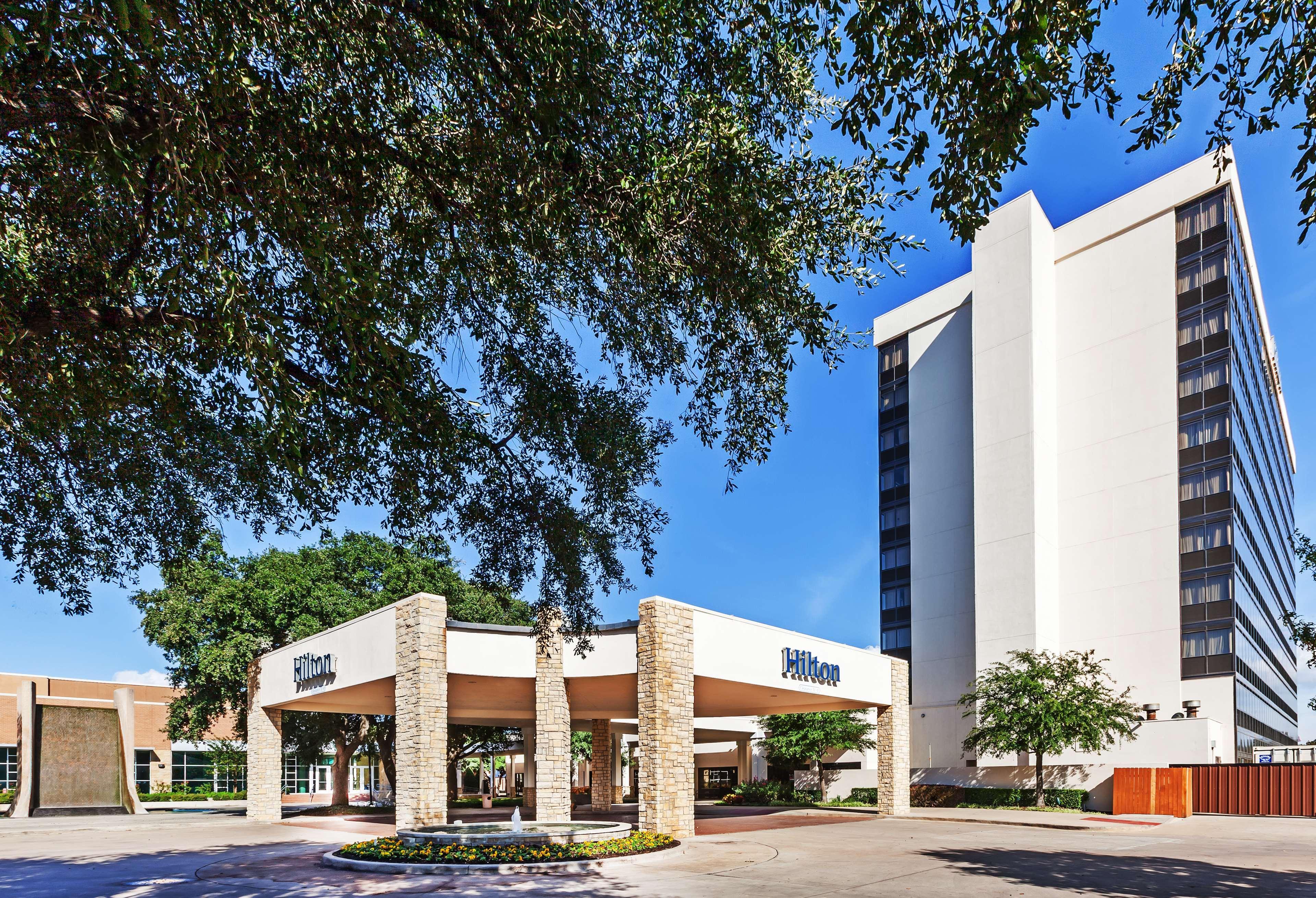 Hilton Waco Hotel Bagian luar foto